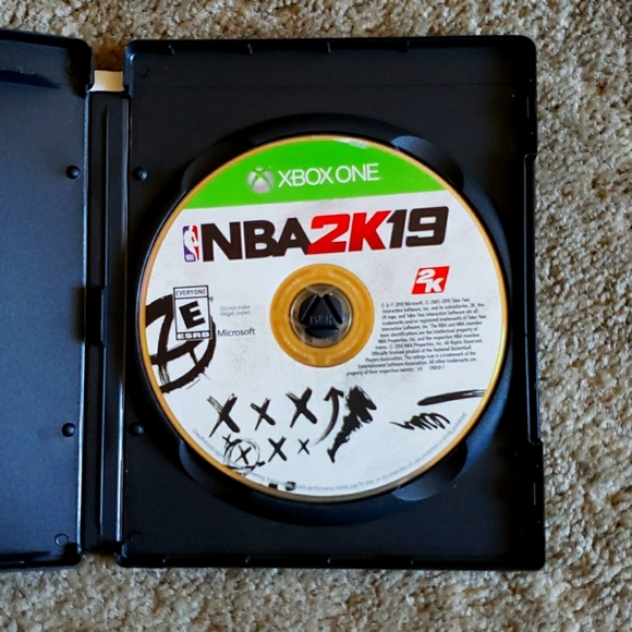NBA 2K 19 Xbox One video game - Picture 2 of 4